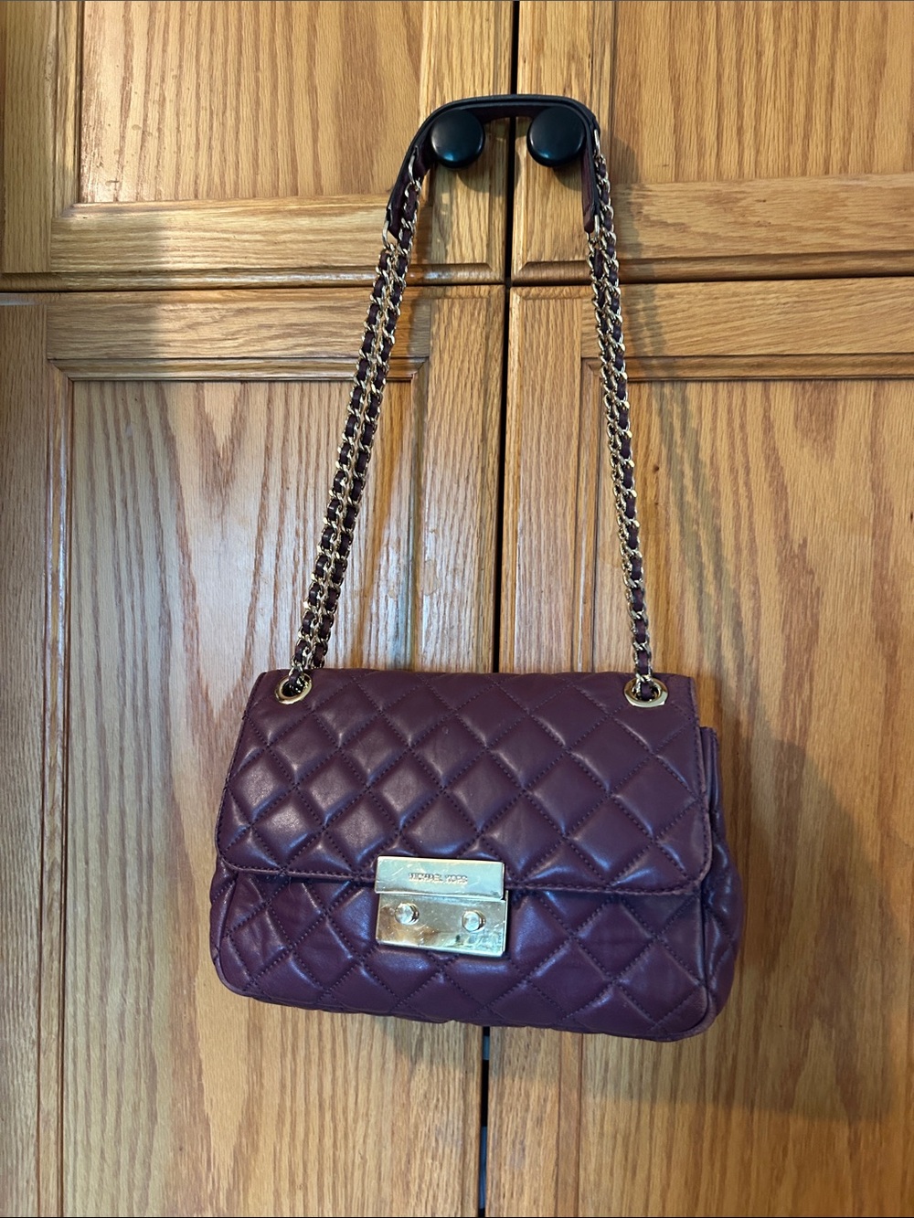 Michael Kors Quilted Crossbody Bag in Deep Wine with Gold Hardware - Picture 3 of 9